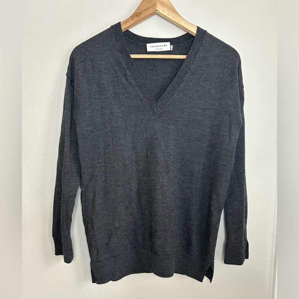 Rosemunde 100% Wool Deep V-Neck Lightweight Wool Pullover Grey Sweater Size XS